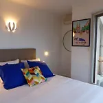 Panoramique Au Centre De Avec Terrasse, 2 Chambres, Et Equipements Modernes - Fr-1-489-412 Moulins (Allier)